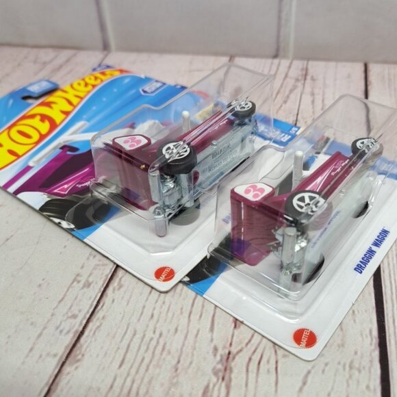 Hot Wheels Draggin’ Wagon Purple Lot Of 2 HW Ride Ons Special Feature - Picture 4 of 4
